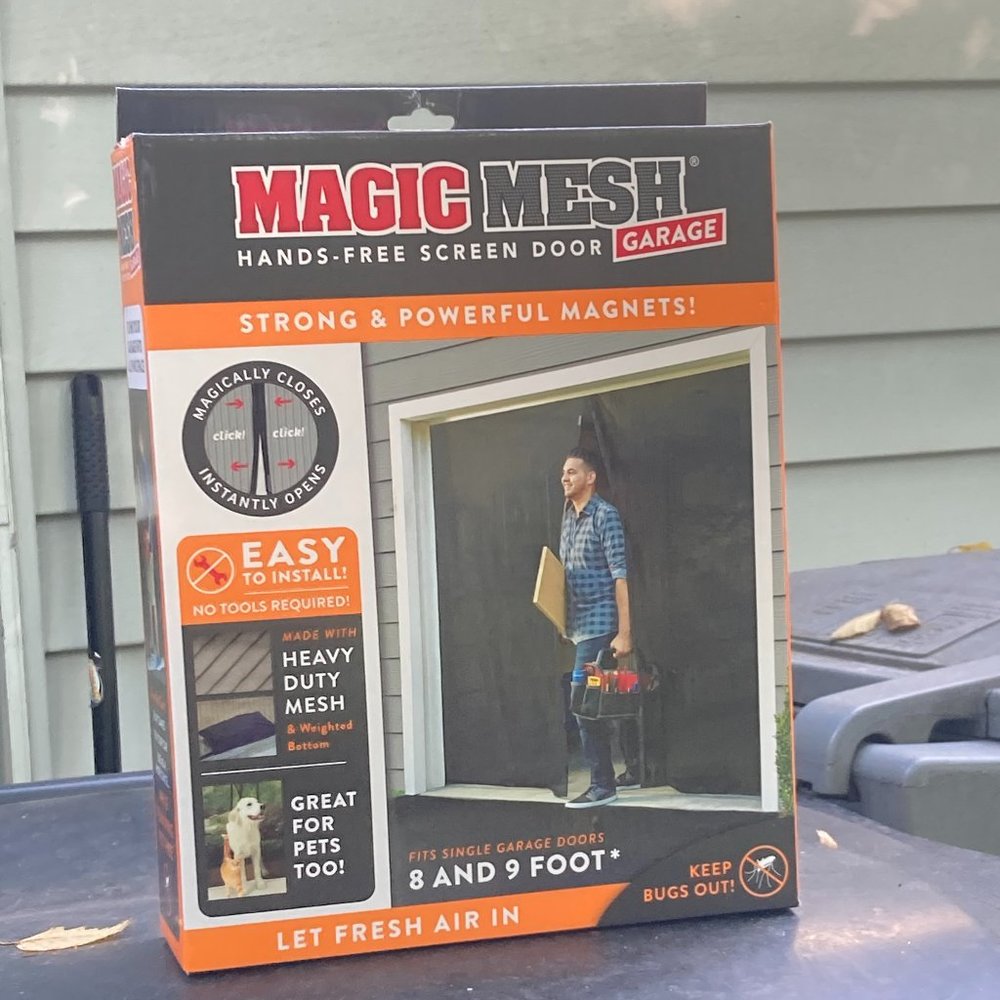 Magic Mesh Hands Free Screen Garage Door 8-9 Ft (New still in box)